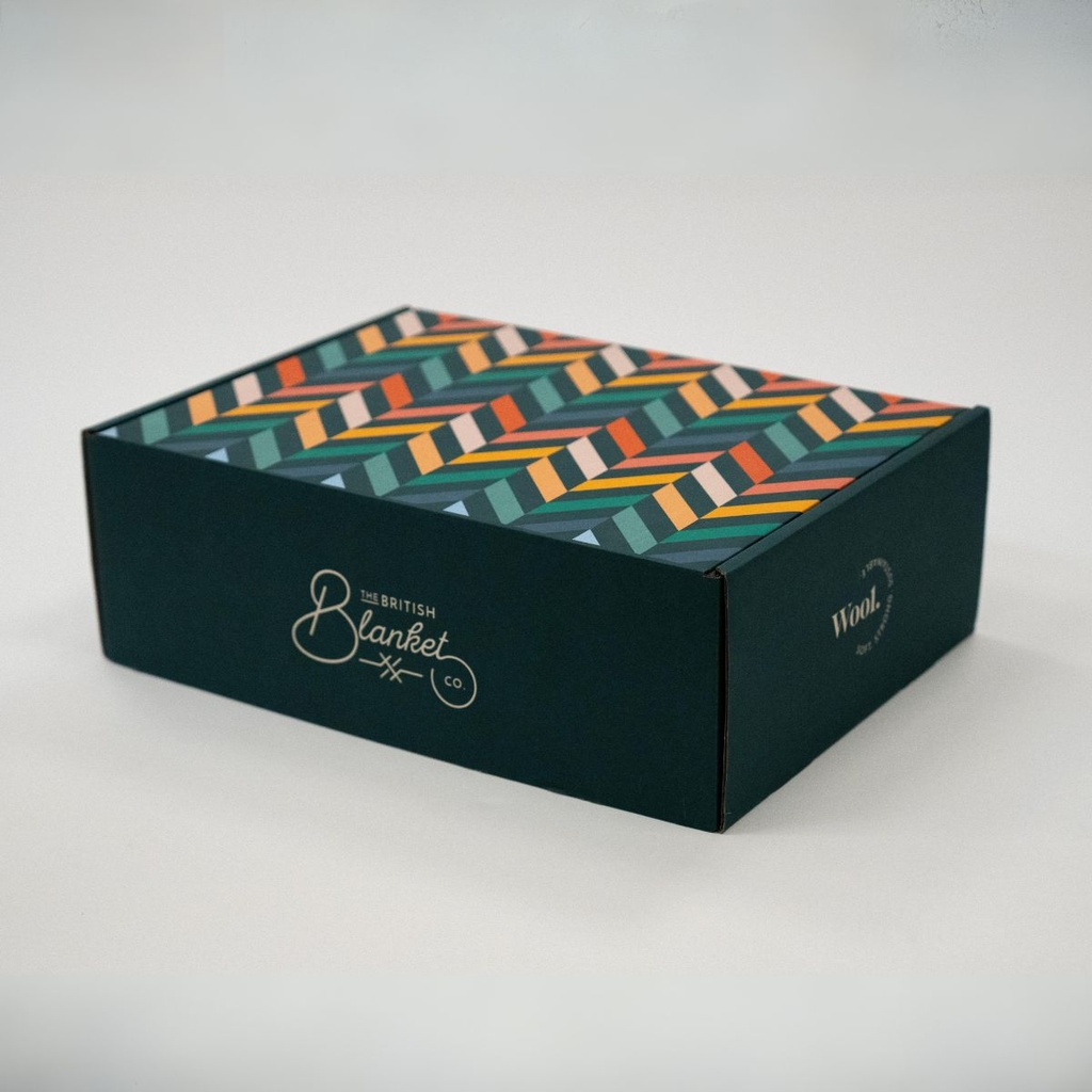large custom boxes with logo